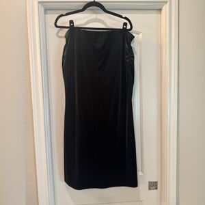 Old Navy Black Ruched Pencil Midi Skirt